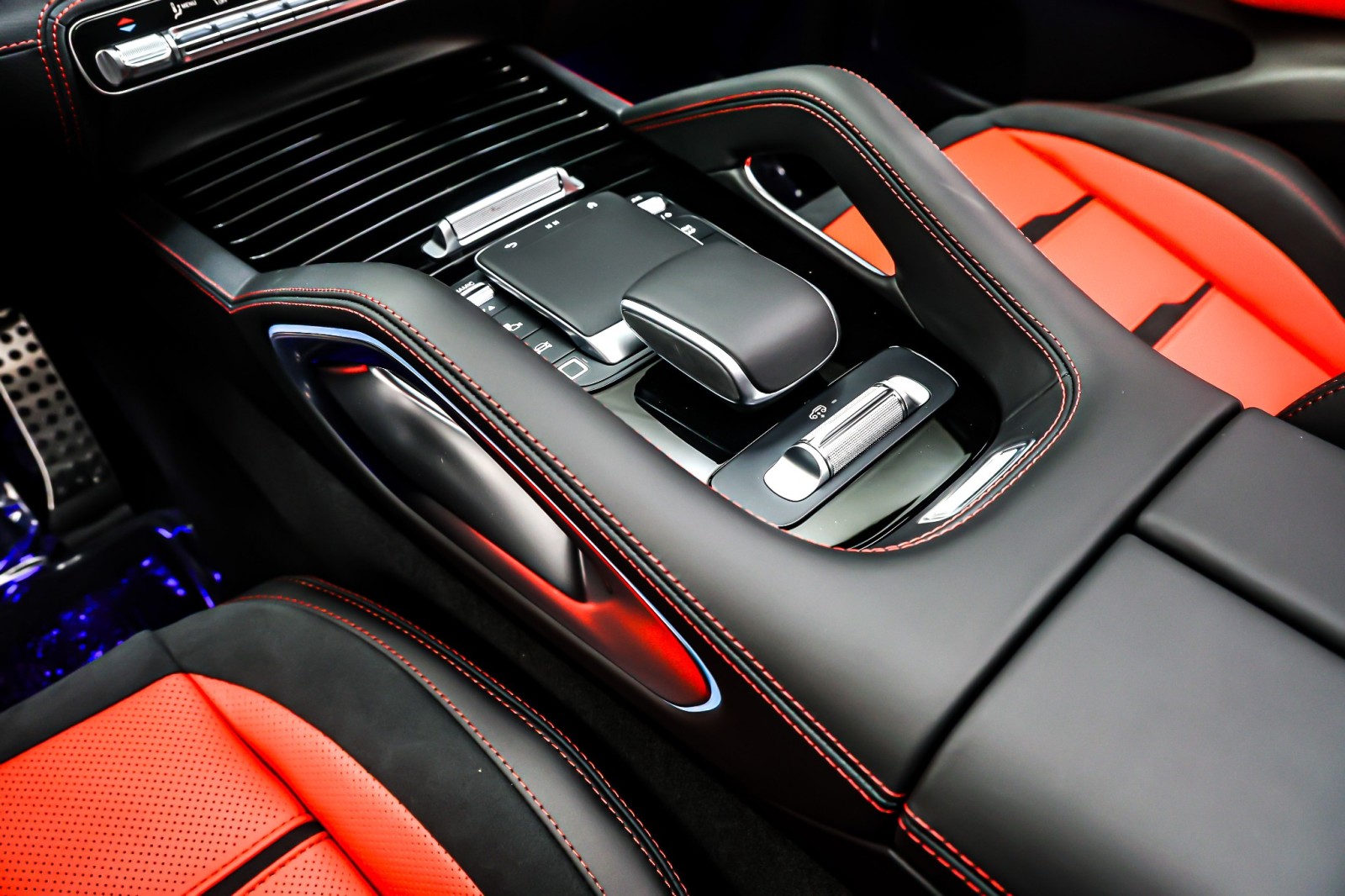 New 2026 Cirrus Silver Metallic Mercedes-Benz AMG® GLE 53 image 6