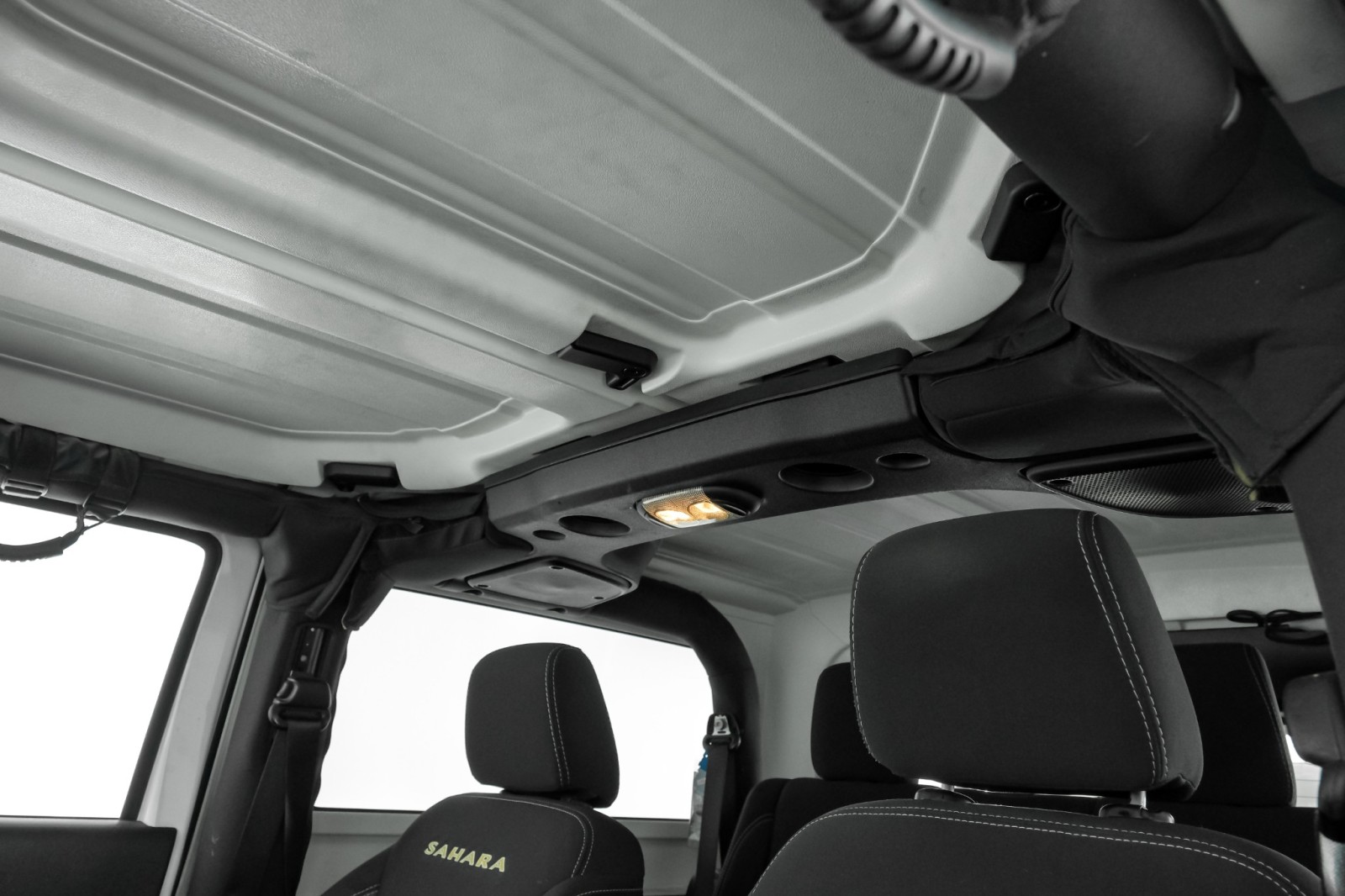 2015 Jeep Wrangler SAHARA 4WD AUTOMATIC HARD TOP CONVERTIBLE HEATED S 29