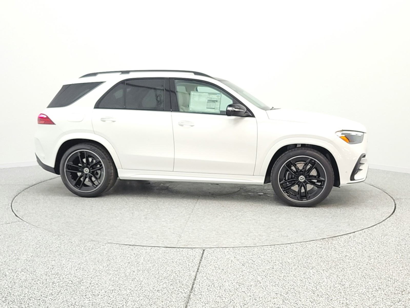 New 2026 Polar White Mercedes-Benz GLE 450 image 4