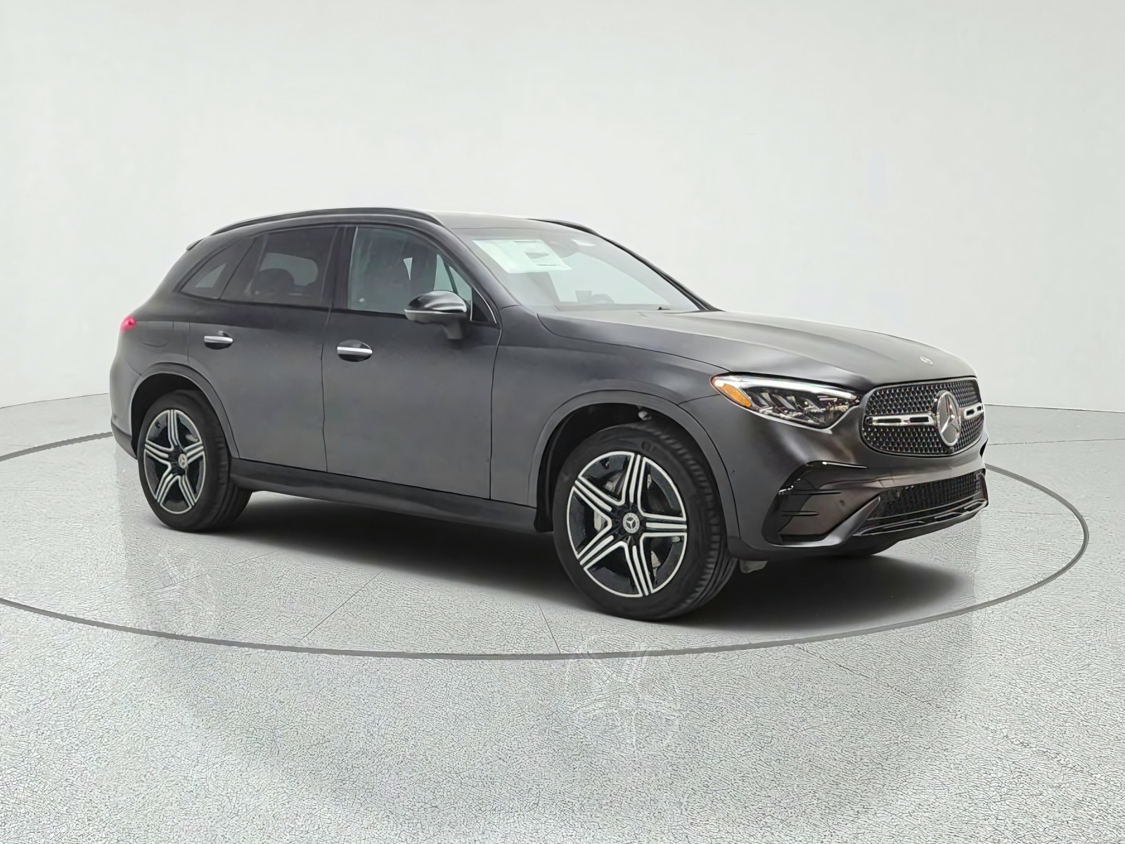 New 2026 MANUFAKTUR Graphite Grey Magno Mercedes-Benz GLC 300 4MATIC® SUV image 3