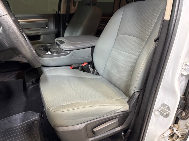 2020 Ram 1500 Classic SLT 4WD 5.7L-V8 in ,