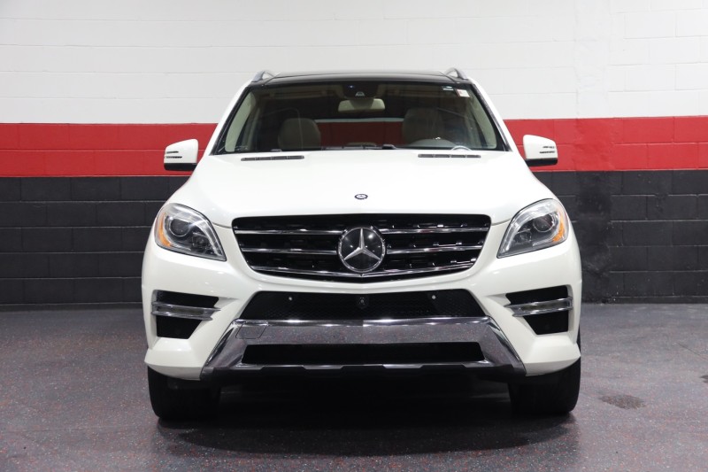 2014 Mercedes-Benz ML550 AMG Sport 4-Matic 4dr Suv in , 