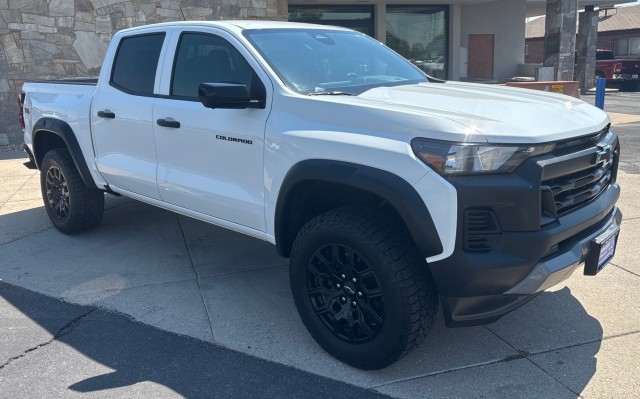 White 2024 Chevrolet Colorado Pickup Truck Four-Wheel Drive Automatic