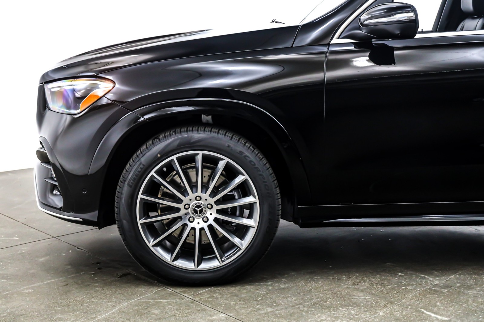 New 2026 Black Mercedes-Benz GLE 350 image 10