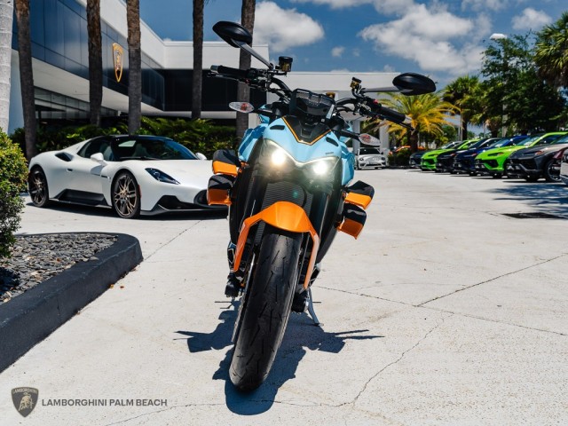 Ducati STREETFIGHTER