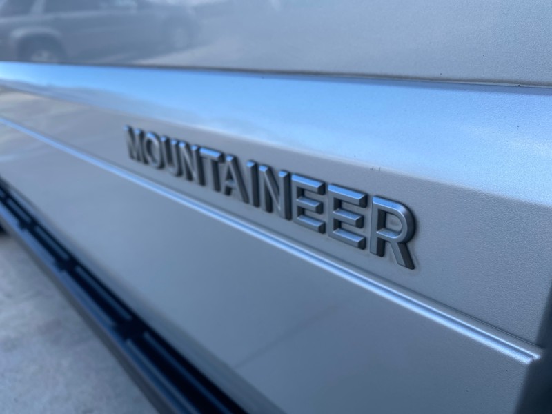 2010 Mercury Mountaineer 1 OWNER LOW MILES 78,753 in , 