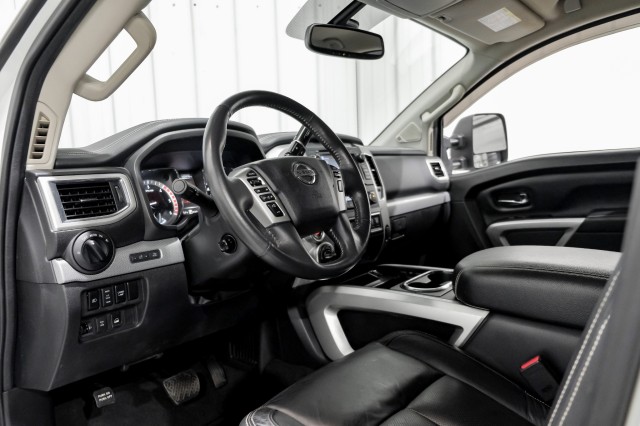 2016 Nissan Titan XD Platinum Reserve 14