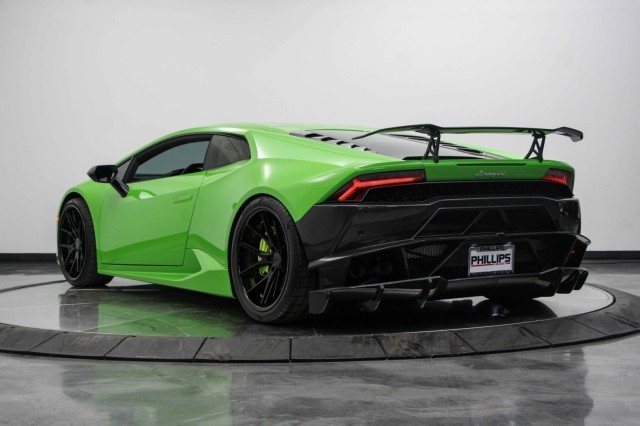 2015 Lamborghini Huracan 610-4  3