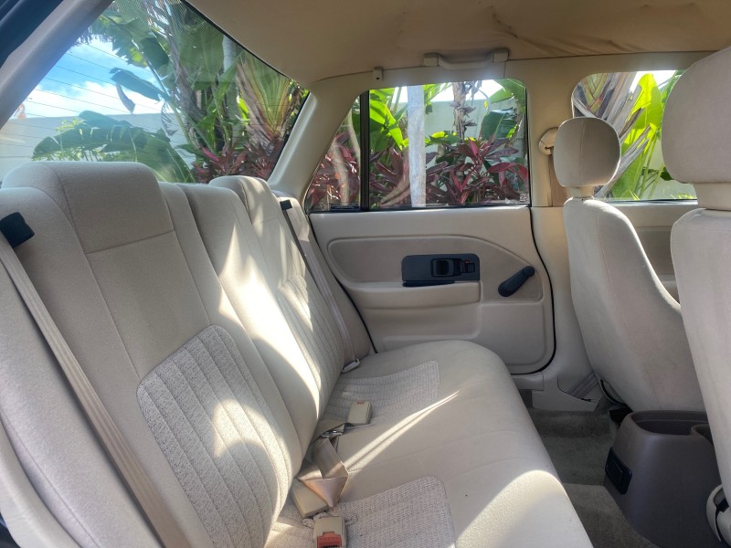 1995 Saturn SL LOW MILES 70,805 in ,