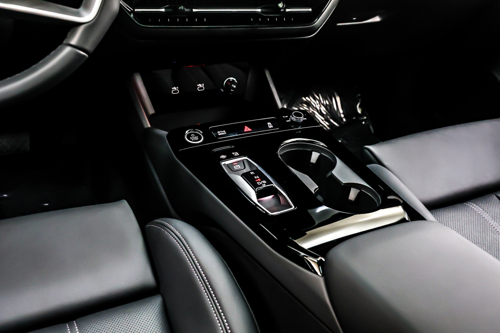 New 2025 Glacier White Metallic Audi Premium Plus quattro image 6