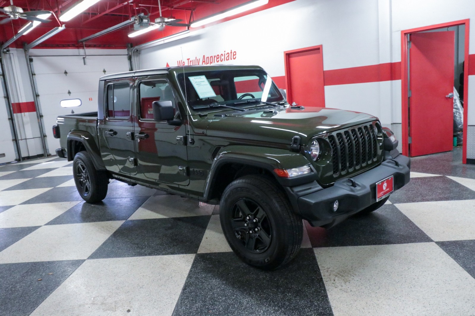 Used Car 2021 Jeep Gladiator  Sport S For Sale Under $35,000 In Austin, Texas