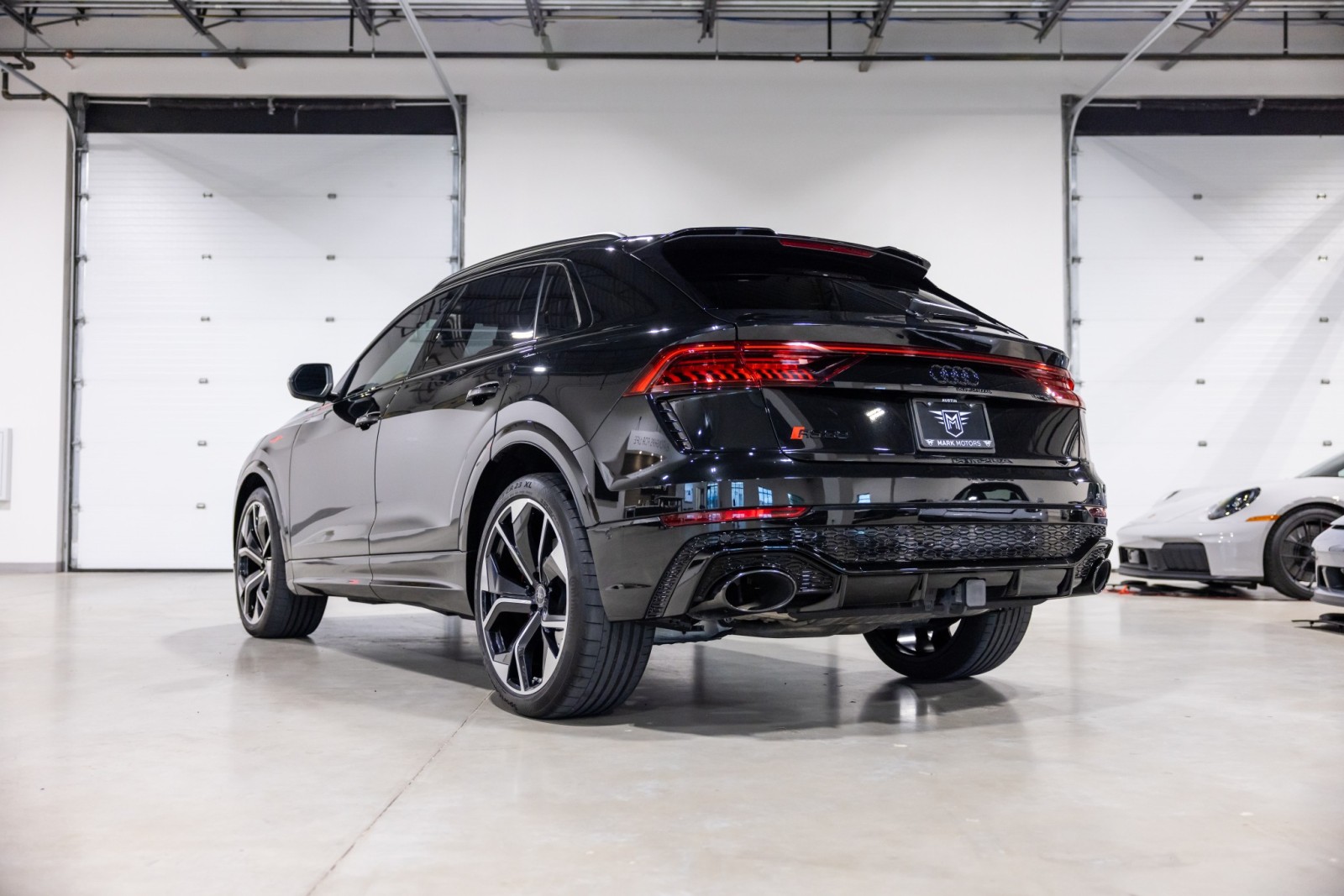 View vehicle photo 6