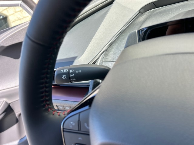 ToyotaPrius Plug-In Hybrid17