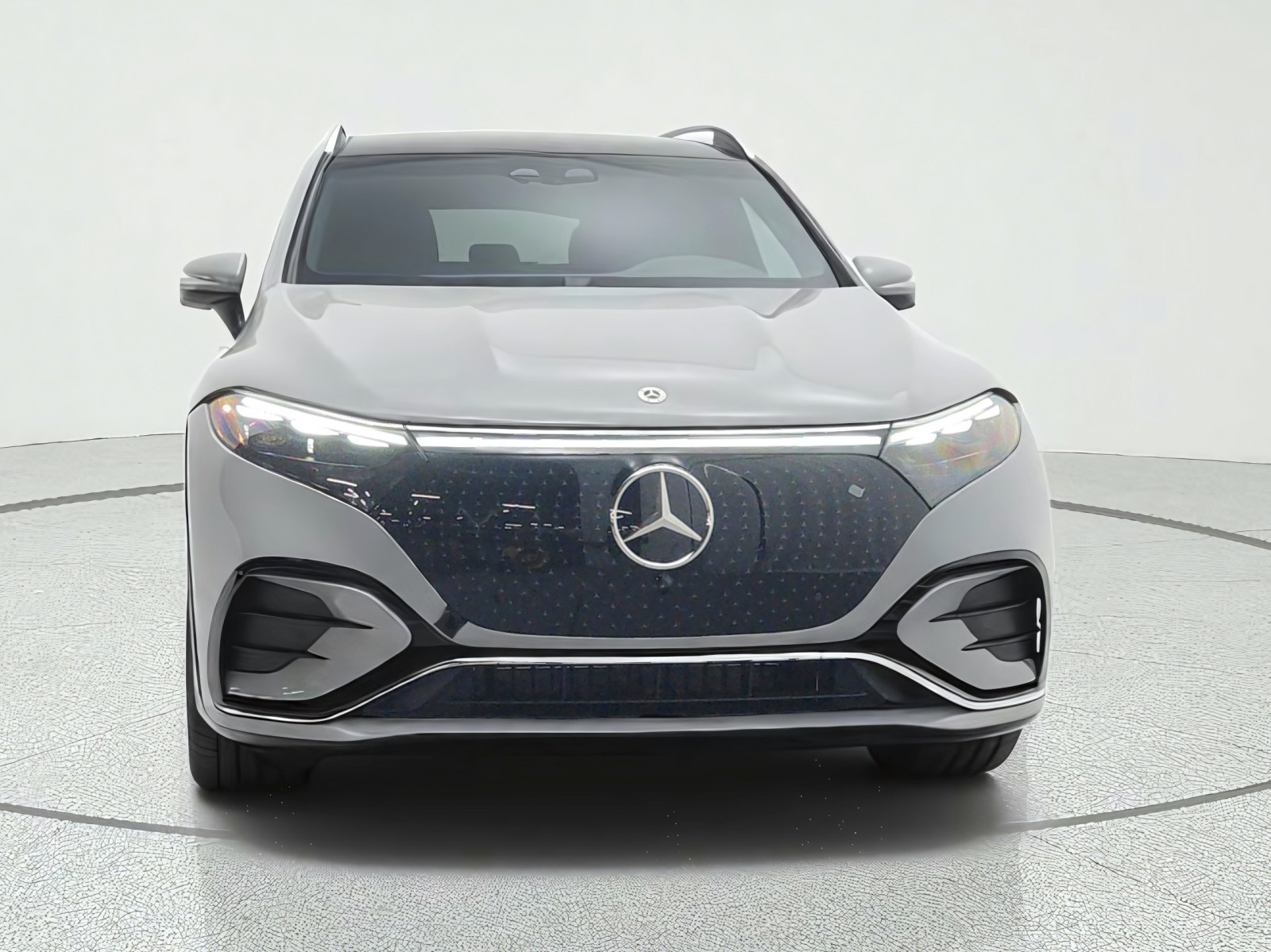 New 2027 MANUFAKTUR Alpine Grey Mercedes-Benz EQS 400 4MATIC® SUV image 2