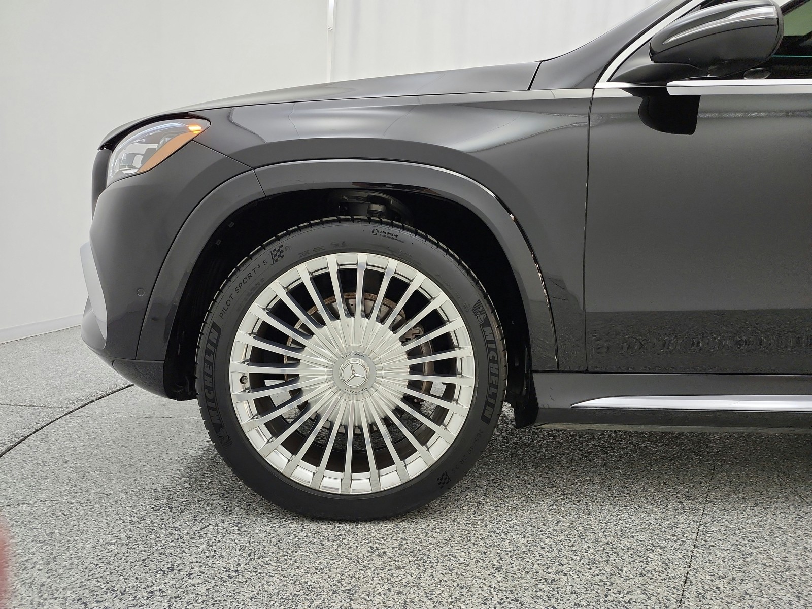 Certified Used 2021 Obsidian Black Metallic Mercedes-Benz Maybach GLS 600 4MATIC® SUV image 18