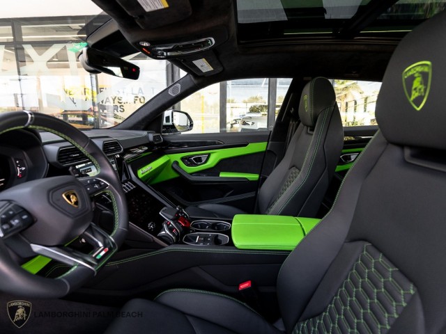 2021 Lamborghini Urus  in , 