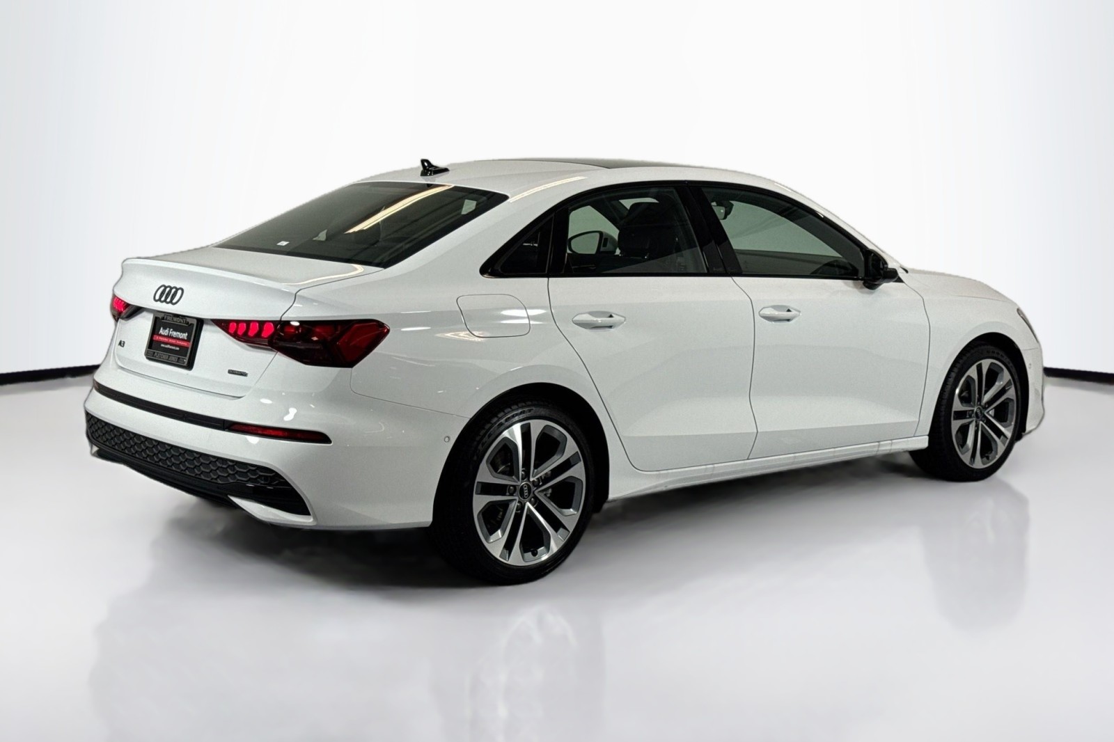 New 2026 Arkona White Audi Premium Plus quattro image 5