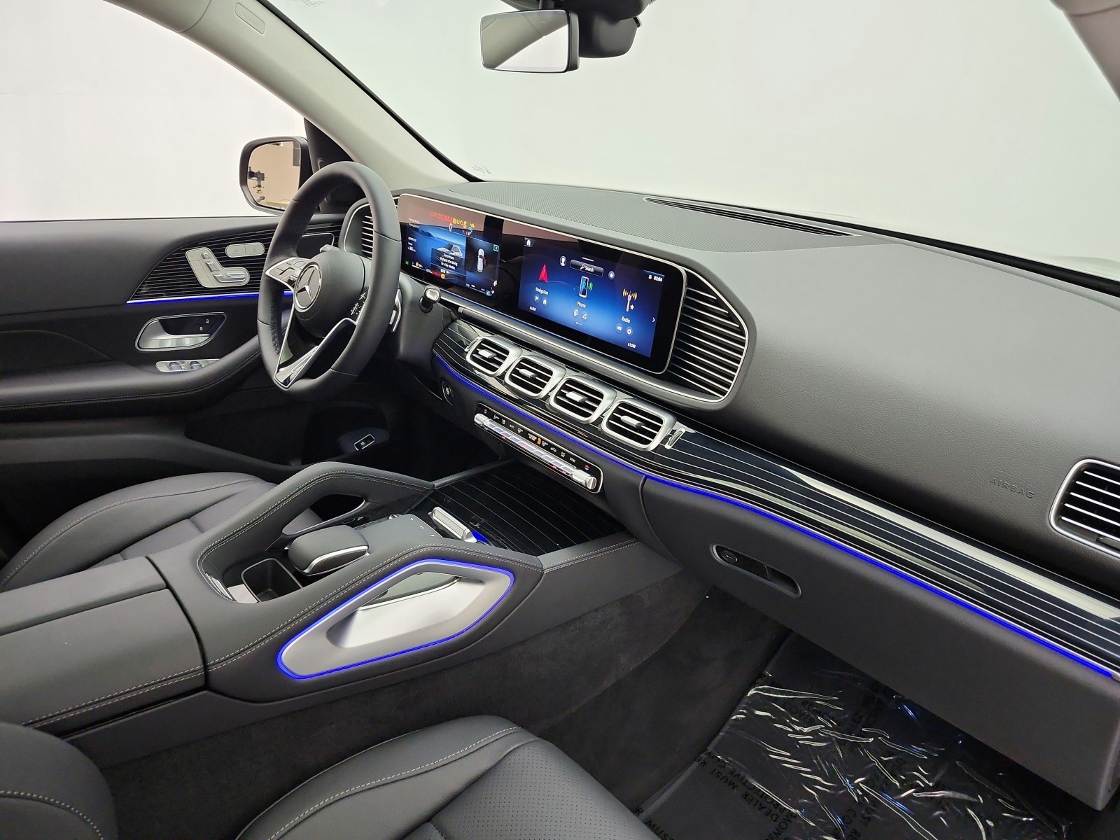New 2026 Black Mercedes-Benz GLE 450 4MATIC® SUV image 15