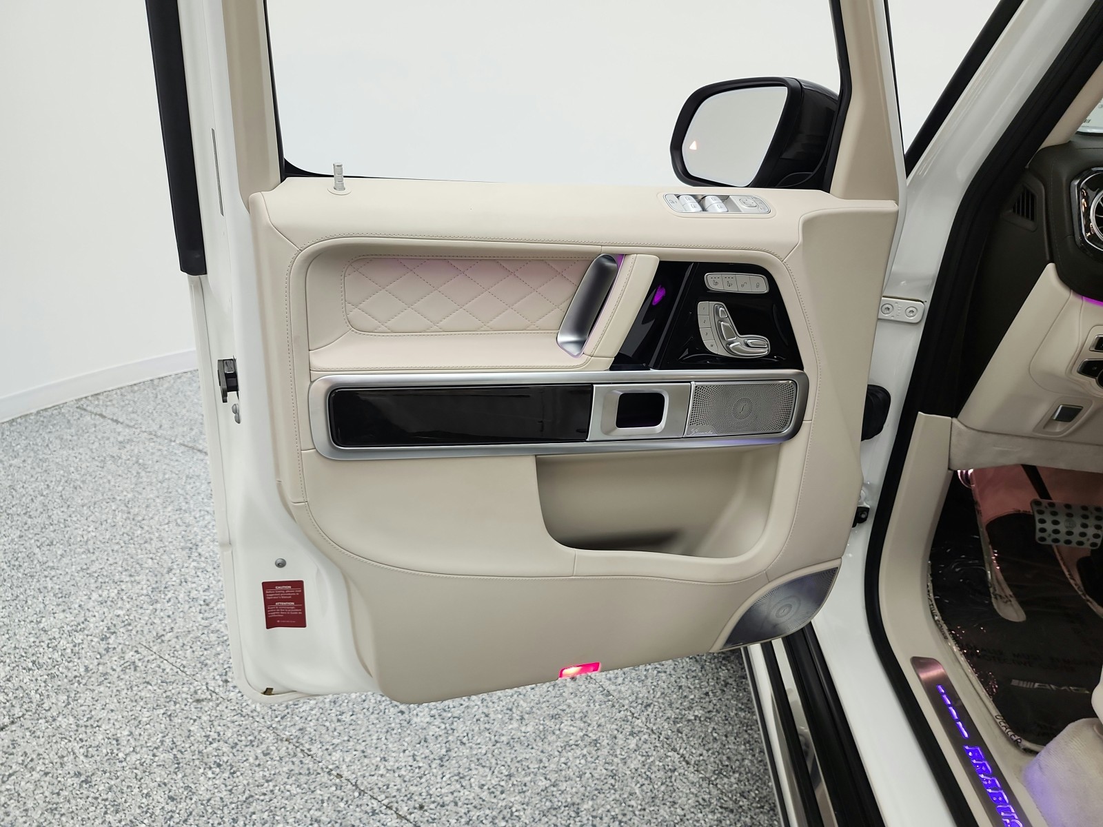 Used 2021 designo Diamond White Metallic Mercedes-Benz AMG® G 63 4MATIC SUV image 15
