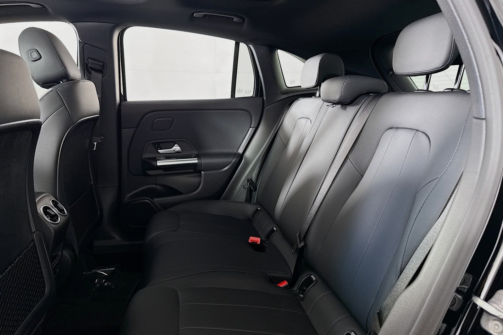 New 2026 Night Black Mercedes-Benz GLA 250 SUV image 7