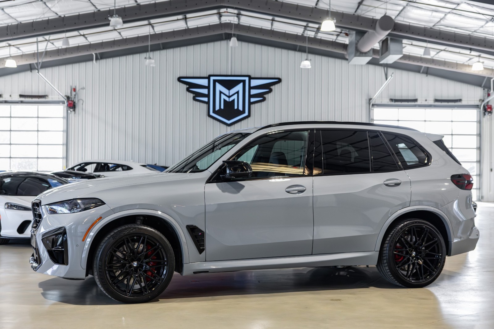 2025 BMW X5 M Competition's photo