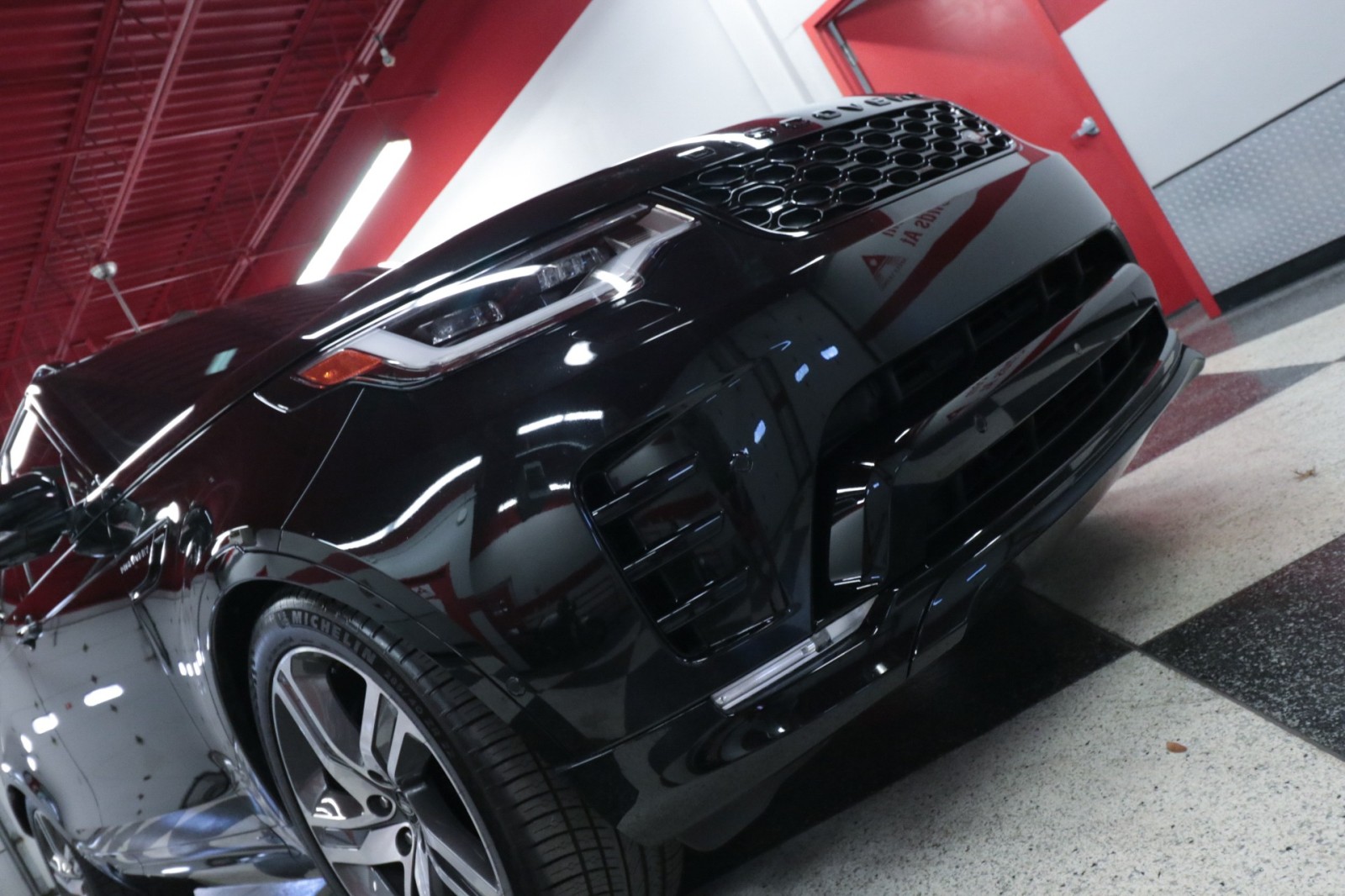 Used Car 2022 Land Rover Discovery  Hse R-dynamic For Sale Under $40,000 In Austin, Texas