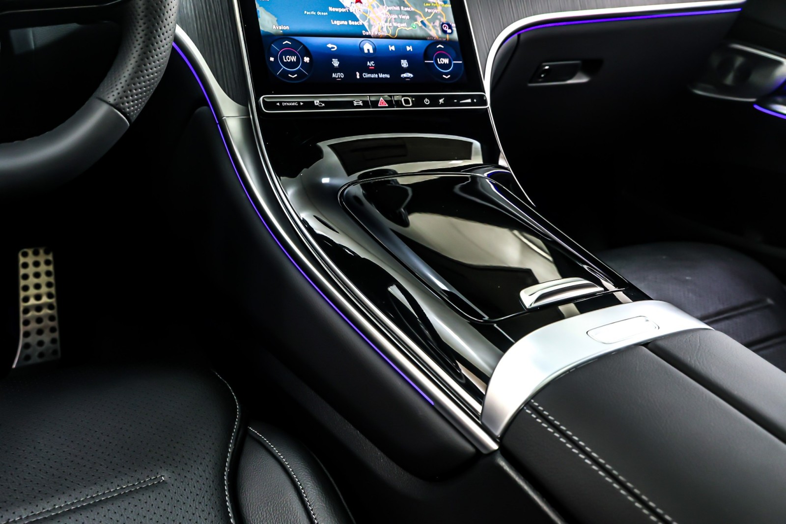 New 2026 Black Mercedes-Benz GLC 300 image 6