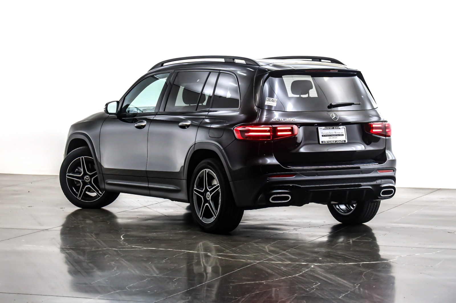 New 2026 Night Black Mercedes-Benz GLB 250 SUV image 12