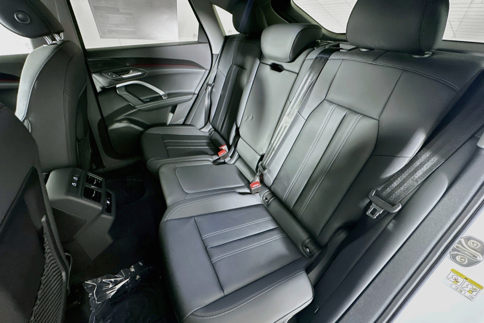 New 2026 Arkona White Audi Premium image 9