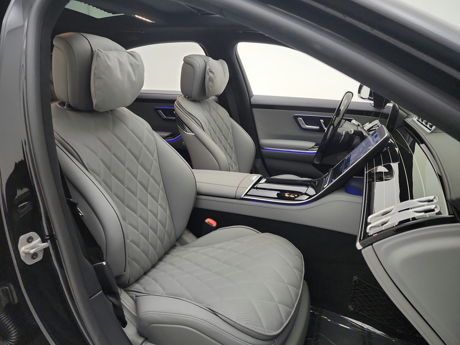 New 2026 Obsidian Black Metallic Mercedes-Benz S 500 image 15