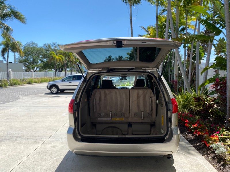 2006 Toyota Sienna VAN LE LOW MILES 78,653 in , 