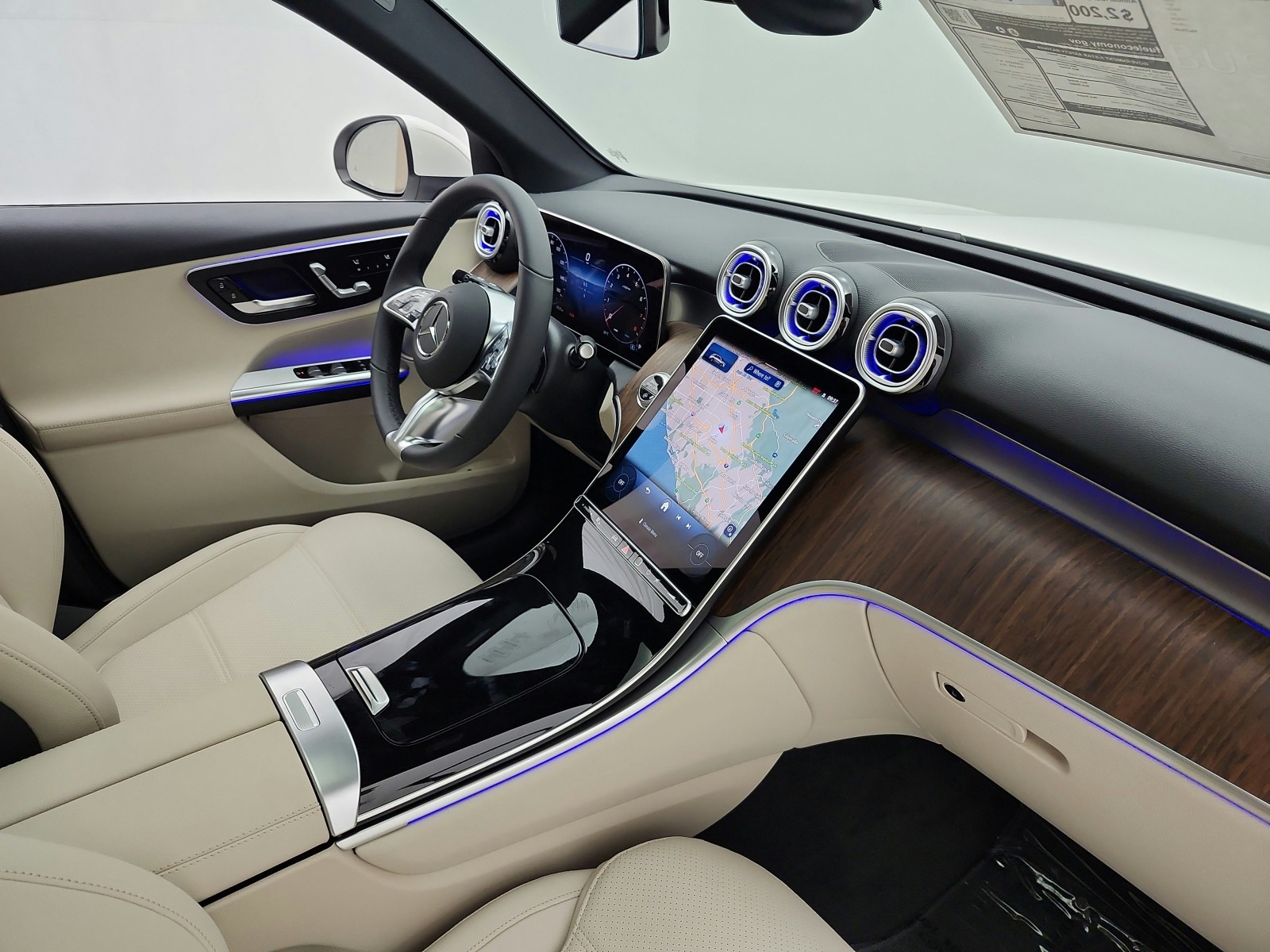 New 2027 Polar White Mercedes-Benz GLC 300 SUV image 13