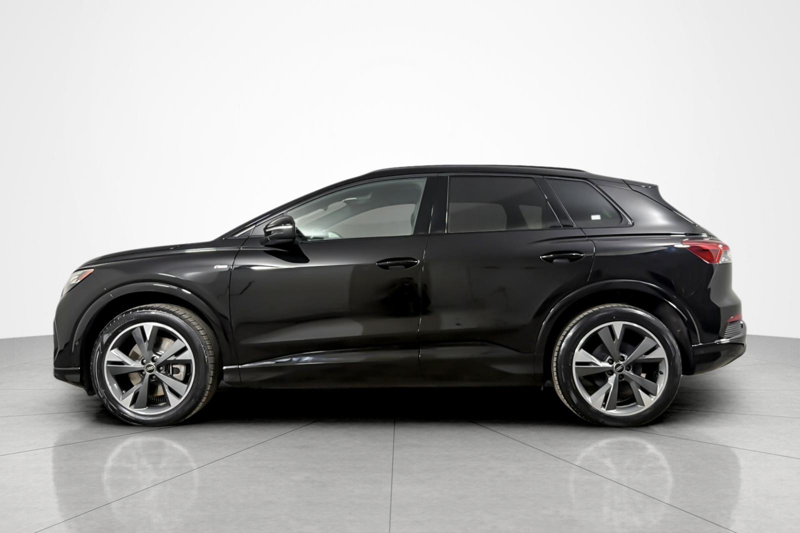 Certified Used 2023 Mythos Black Metallic Audi Prestige 50 quattro image 2
