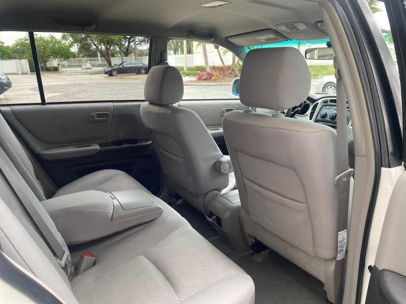 2006 Toyota Highlander 1 OWNER FL LOW MILES 49,290 SUV in , 