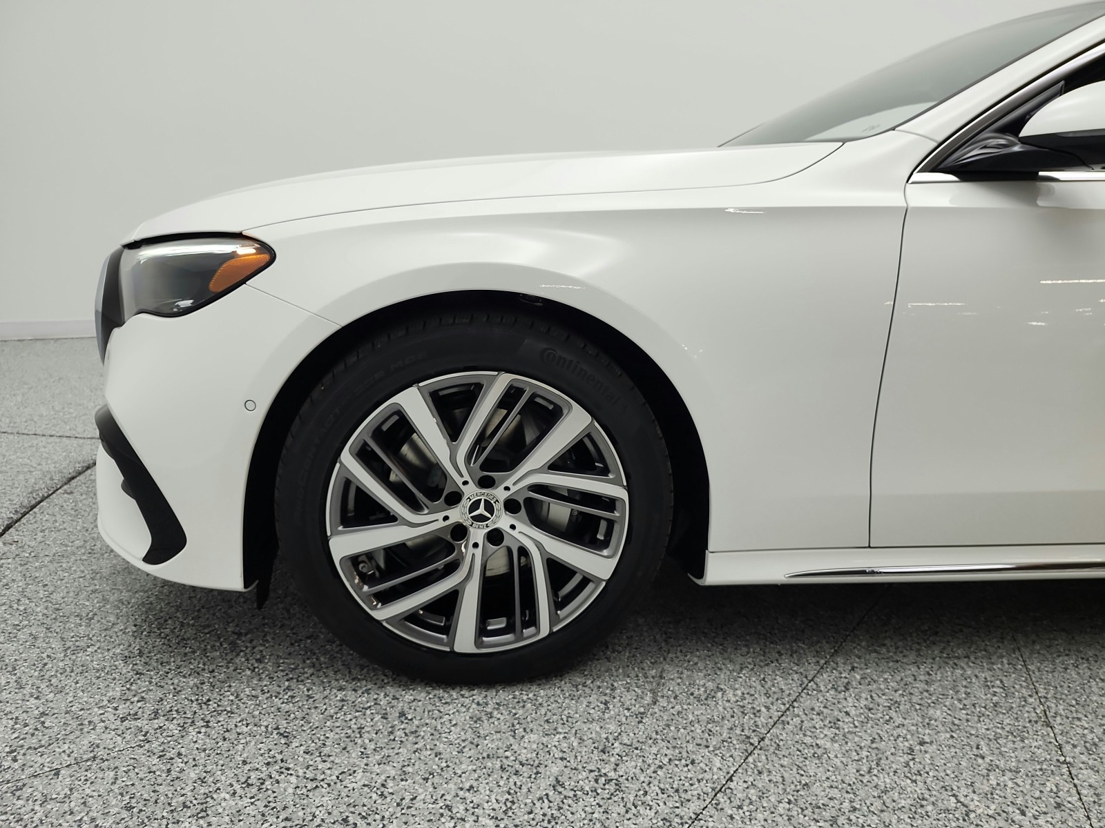 New 2027 Polar White Mercedes-Benz E 350 RWD Sedan image 15