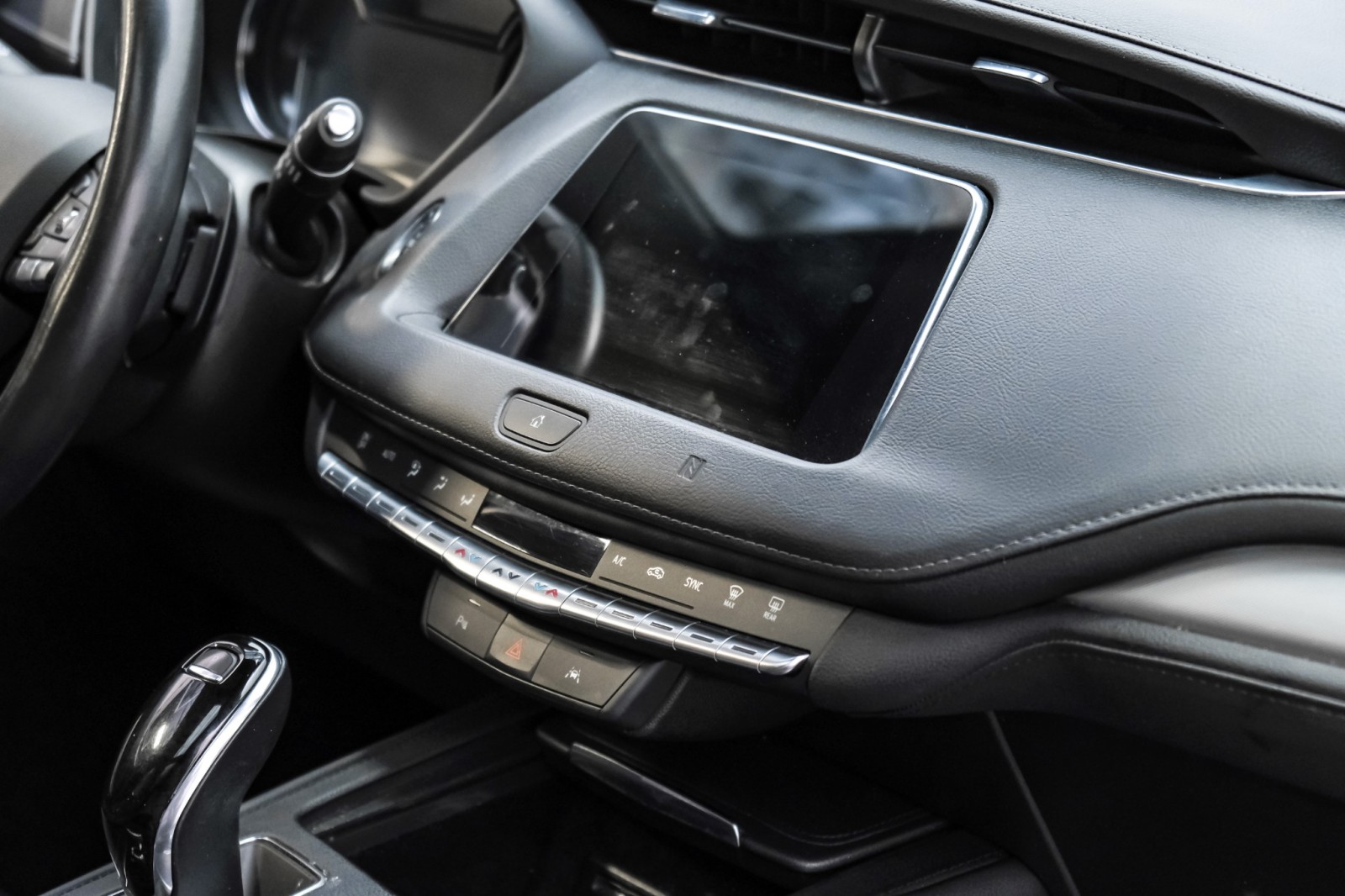 2020 Cadillac XT4 AWD Premium Luxury PanoRoof Navigation DrvrAwarene 26