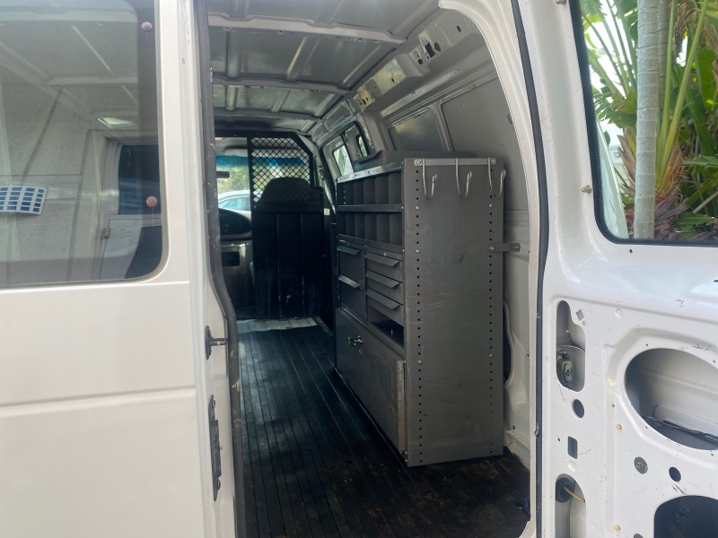 2000 Ford Econoline Cargo Van LOW MILES 68,046 in , 