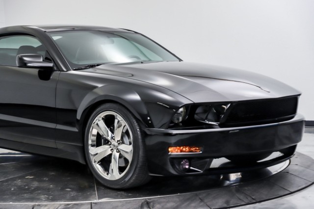 2009 Ford Mustang GT Iacocca 45TH Anniversary Edition 12