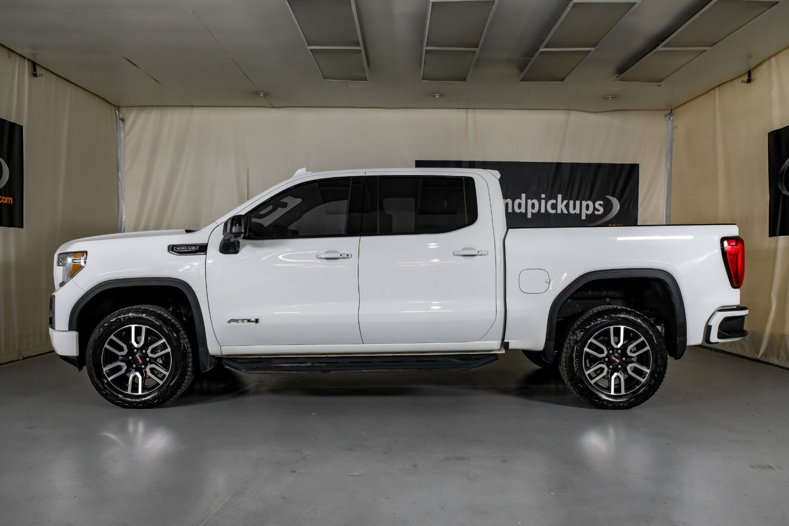 2020 GMC Sierra 1500 AT4 10