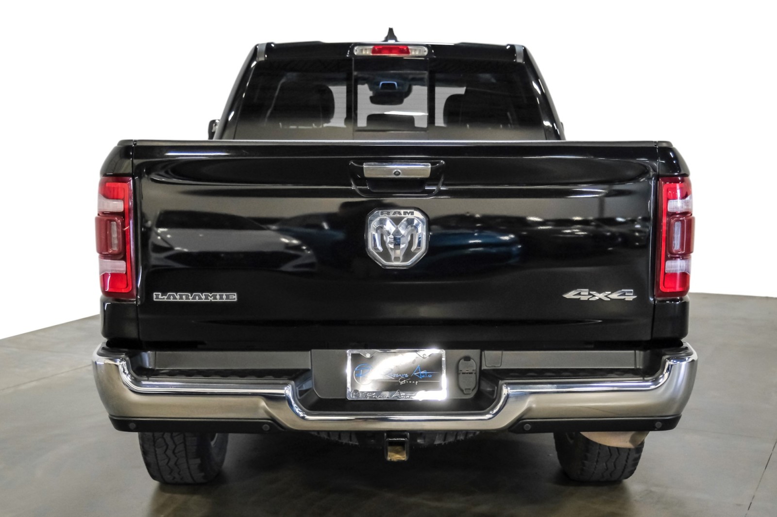 2022 Ram 1500 Laramie 4x4 CrewCab LeatherSeating 23Hpkg LevelApkg SideSteps 8