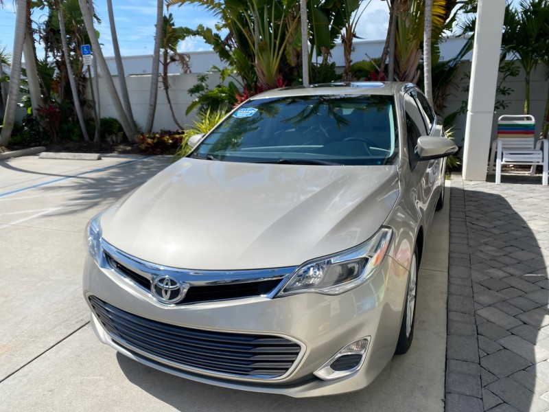 2013 Toyota Avalon XLE Premium LOW MILES 56,196 in , 