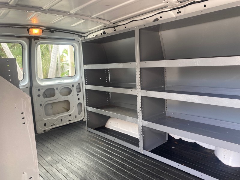 2000 Ford Econoline Cargo Van LOW MILES 68,046 in , 