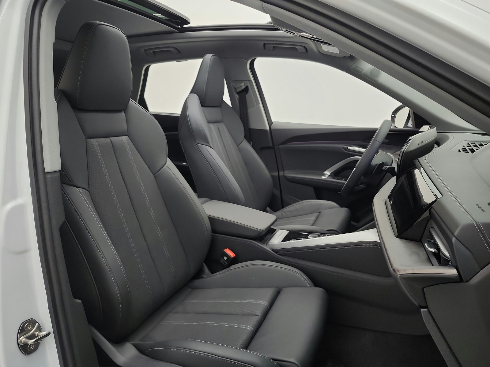 New 2025 Glacier White Metallic Audi Premium Plus 2.0 TFSI quattro image 14