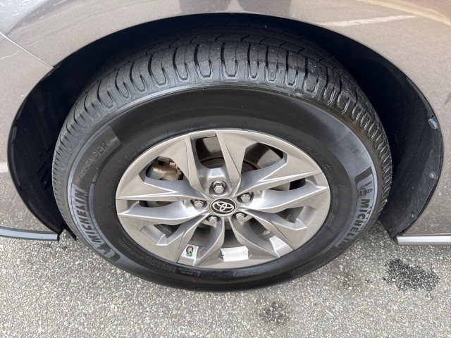 ToyotaSienna13