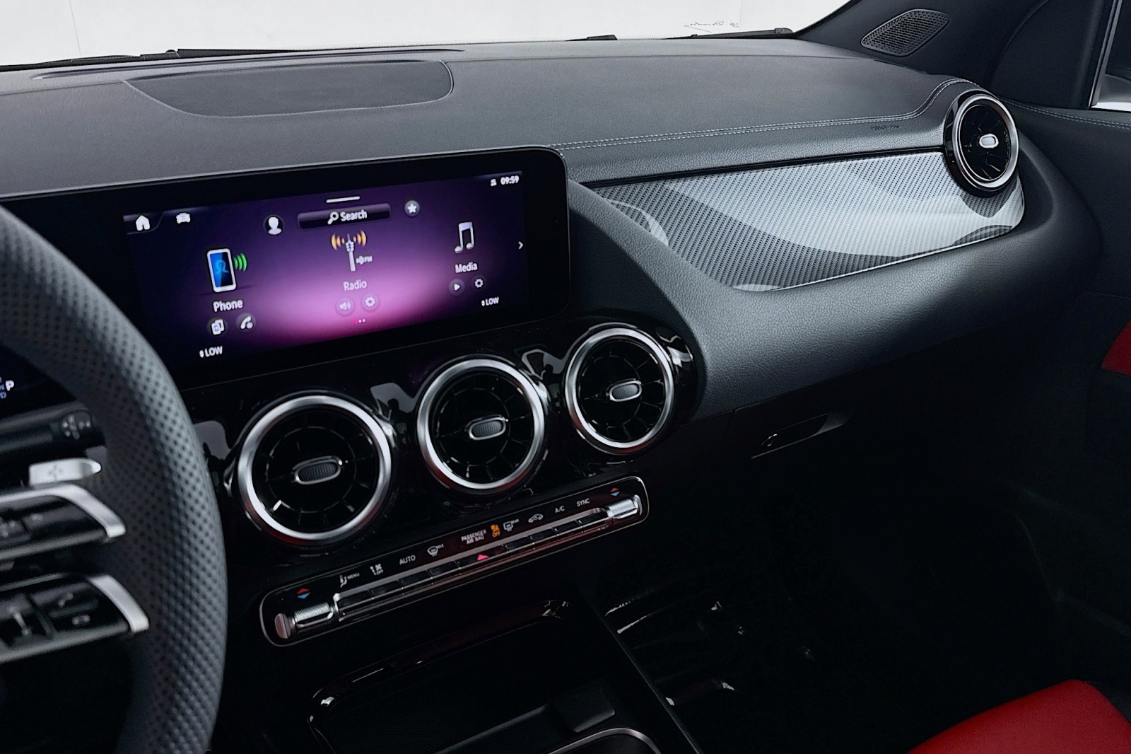 New 2026 Polar White Mercedes-Benz GLA 250 SUV image 19