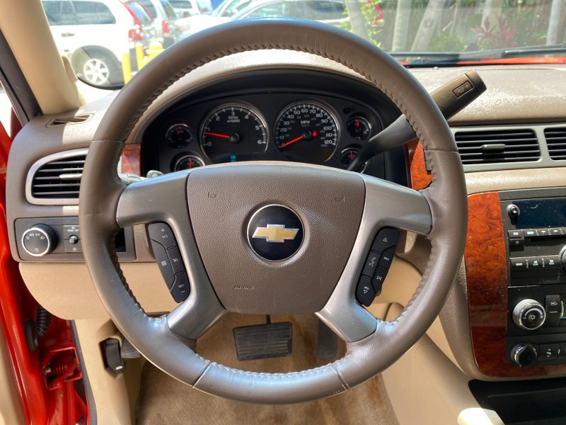 2009 Chevrolet Avalanche LT PU LOW MILES 58,696 in ,