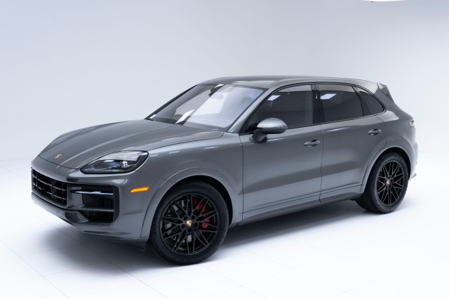2024  Cayenne S in , 