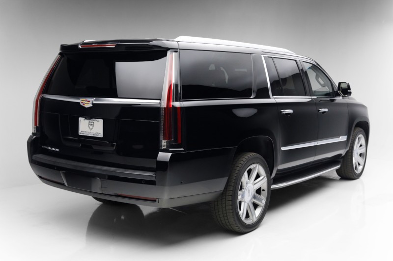 2018 Cadillac Escalade ESV Premium Luxury in , 