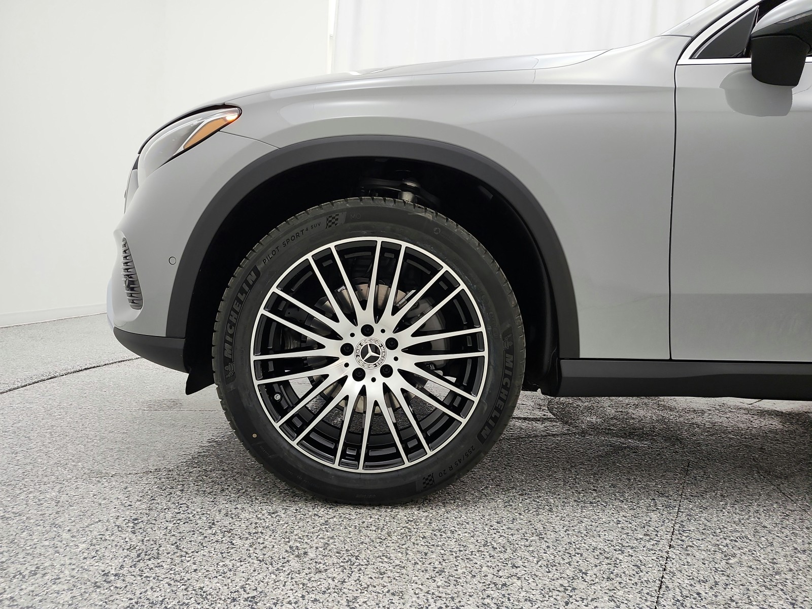 New 2027 MANUFAKTUR Alpine Grey Mercedes-Benz GLC 300 SUV image 13