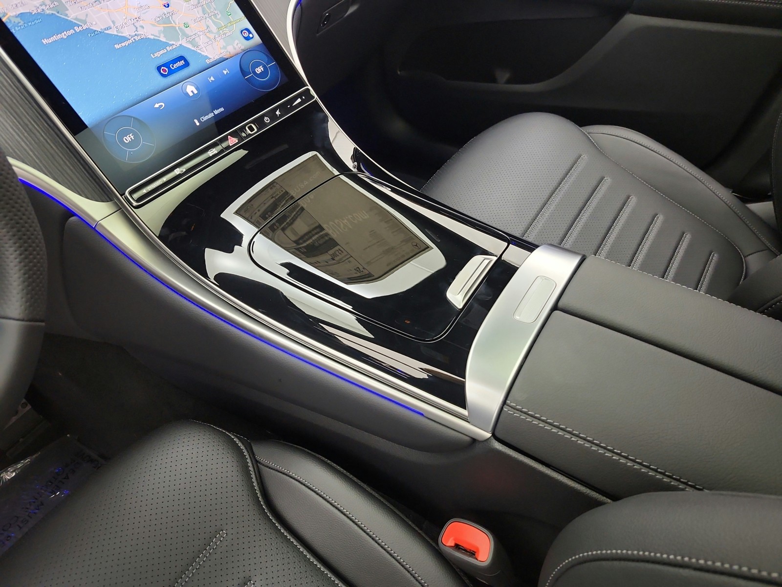 New 2027 Black Mercedes-Benz GLC 300 4MATIC® Coupe image 10